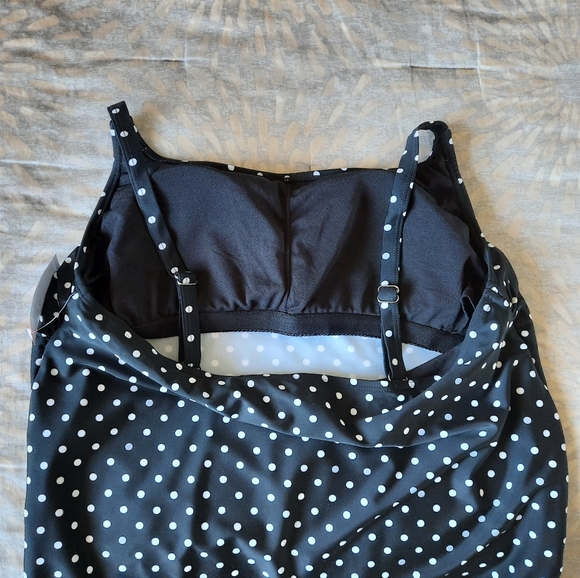Basic Editions NWT swim top size 14 - Picture 6 of 14